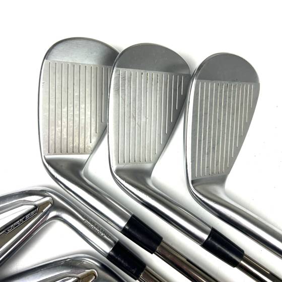 Mizuno JPX 921 Forged Irons / 5-PW / Recoil ESX 460 F2 Senior Flex