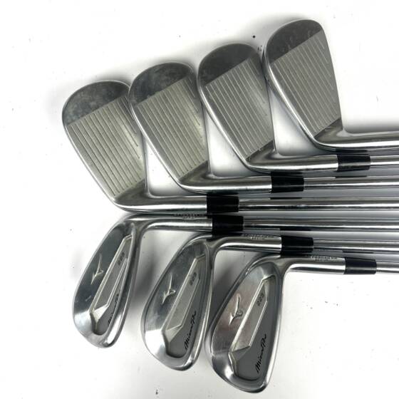 Mizuno Pro 223 Irons / 4-PW / N.S. Pro Modus 3 Tour 105 Regular Flex