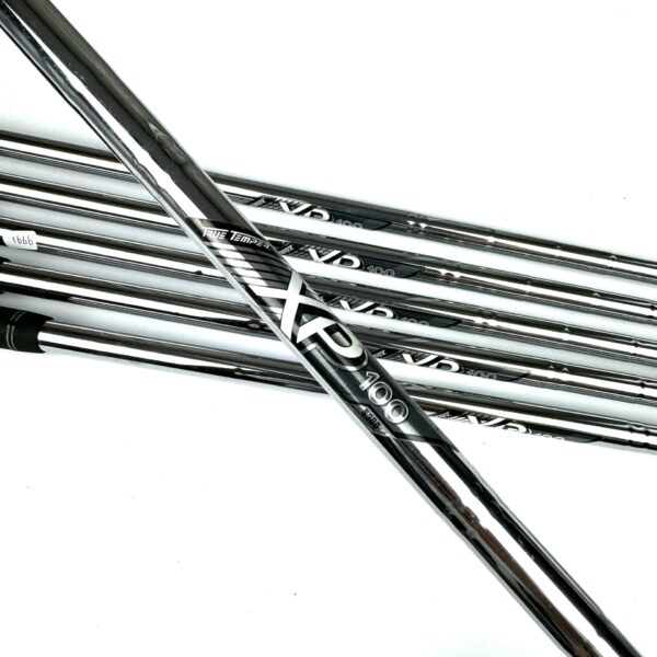 Taylormade M5 Irons / 5-PW / XP 100 S300 Stiff Flex