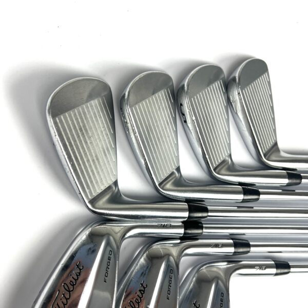 Titleist 718 MB Irons / 4-PW / KBS Tour Stiff Flex
