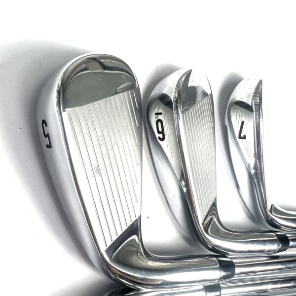 Callaway Rogue Pro Irons / 5-PW / XP 105 R300 Regular Flex