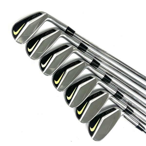 Nike Vapor Pro Irons / 4-PW / Dynamic Gold S300 Stiff Flex