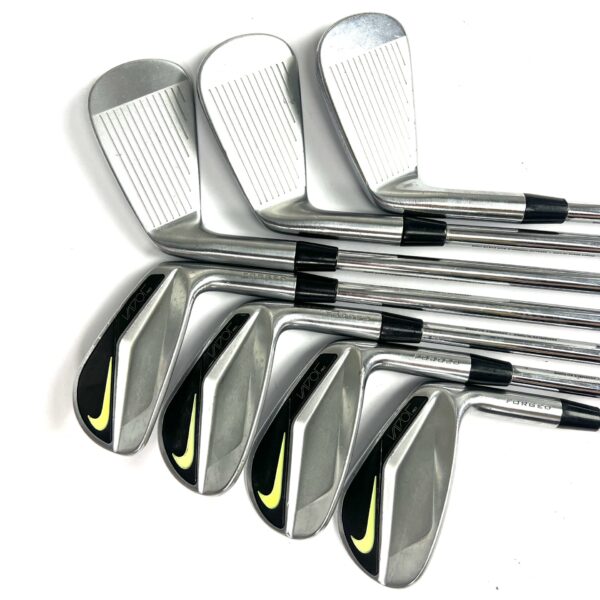 Nike Vapor Pro Irons / 4-PW / Dynamic Gold S300 Stiff Flex