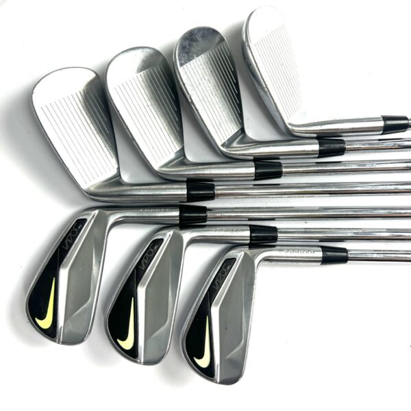 Nike Vapor Pro Irons / 4-PW / Dynamic Gold S300 Stiff Flex