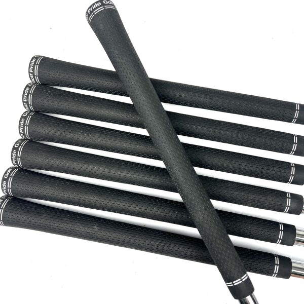 Ping G425 Irons / 5-SW / Dynamic Gold 105 S300 Stiff Flex