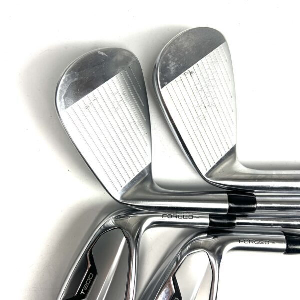 Titleist T200 2021 Irons / 7-PW / Project X LZ Regular Flex