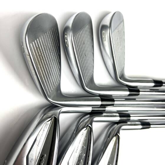 Mizuno JPX923 Hot Metal HL Irons / 5-PW / Dynamic Gold 105 S300 Stiff Flex