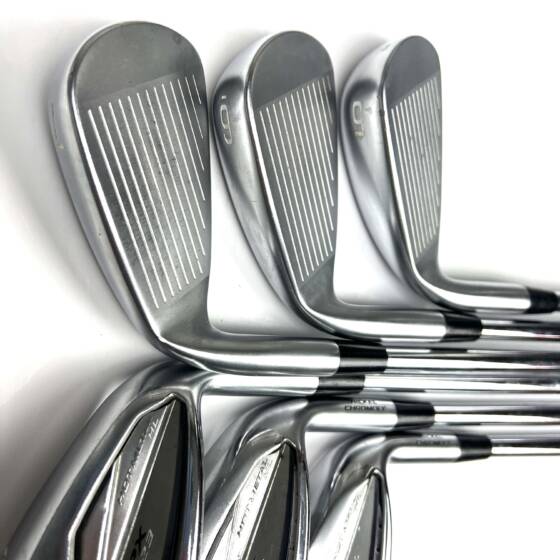 Mizuno JPX923 Hot Metal HL Irons / 5-PW / Dynamic Gold 105 S300 Stiff Flex