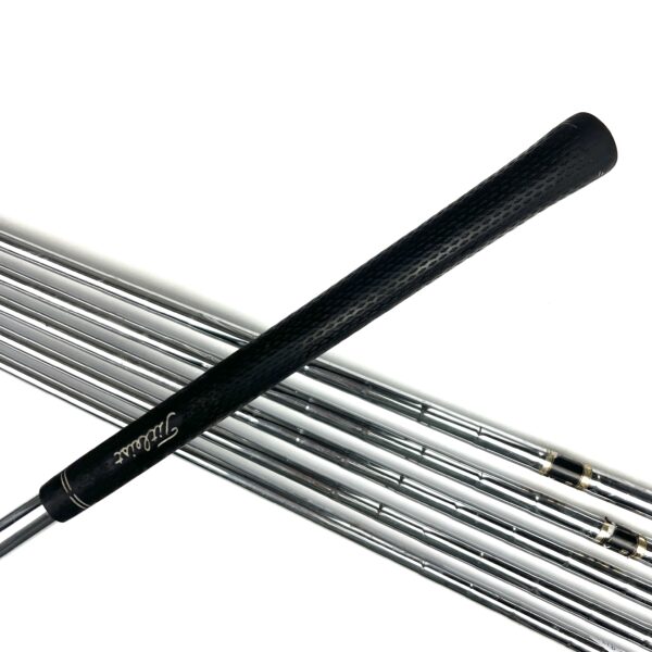 Titleist 710 AP1 Irons / 5-PW / Dynalite Gold XP Regular Flex