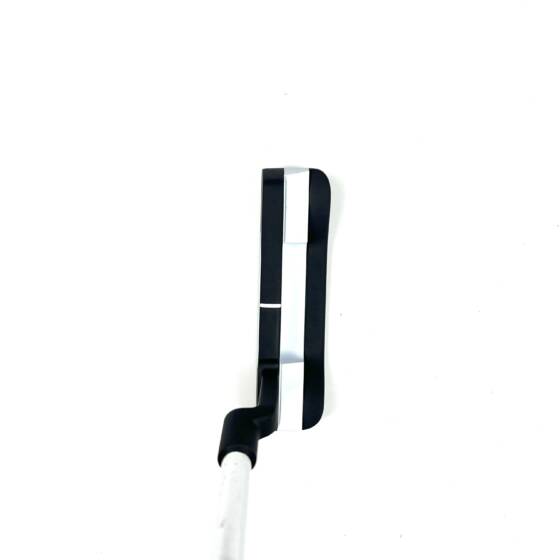 Odyssey White Hot Versa One Putter / 34 Inches