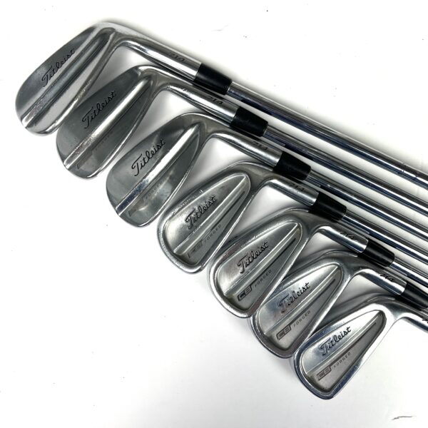 Titleist 714 CB/MB Irons / 4-PW / XP 95 S300 Stiff Flex