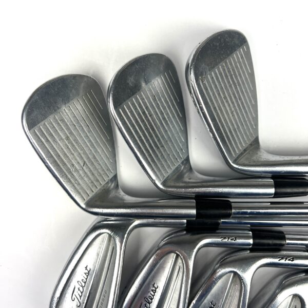 Titleist 714 CB/MB Irons / 4-PW / XP 95 S300 Stiff Flex