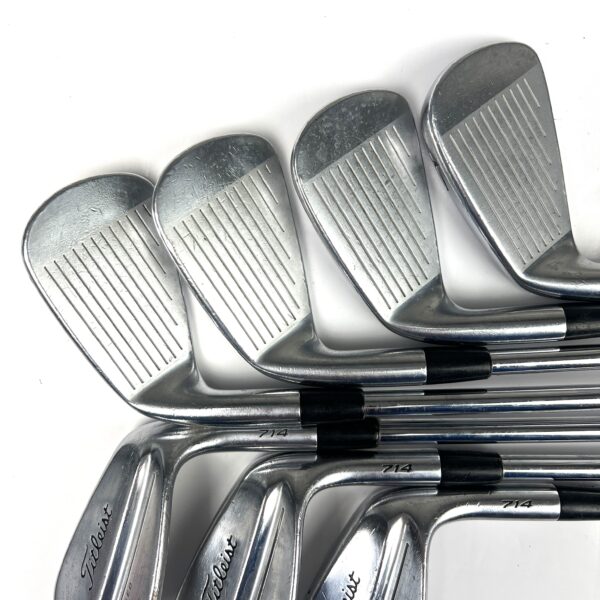 Titleist 714 CB/MB Irons / 4-PW / XP 95 S300 Stiff Flex