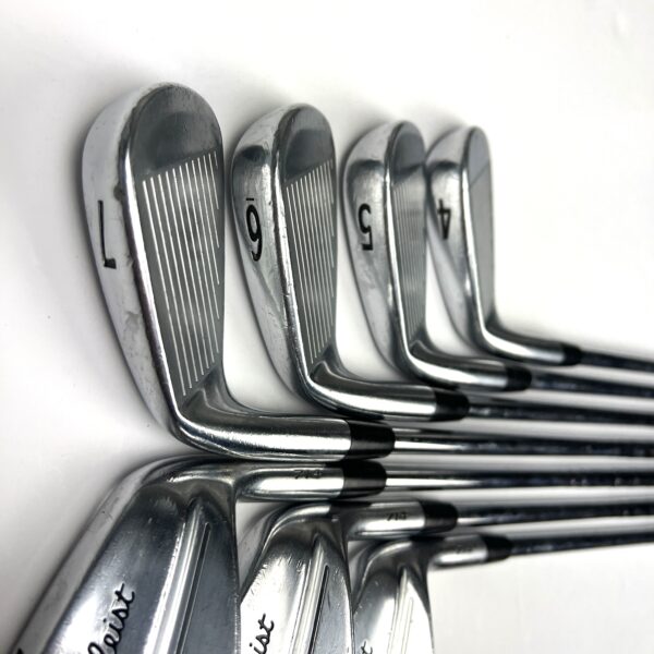 Titleist 714 CB/MB Irons / 4-PW / XP 95 S300 Stiff Flex