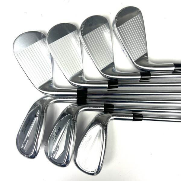 New Titleist T350 2023 Irons / 5-PW + GW / AMT Red R300 Regular Flex