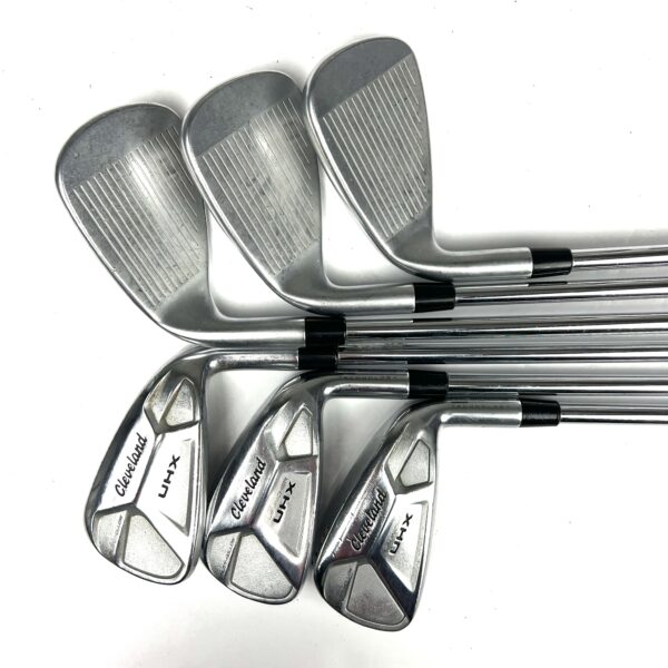 Cleveland Launcher UHX Irons / 5-PW / Dynamic Gold 98 R300 Regular Flex