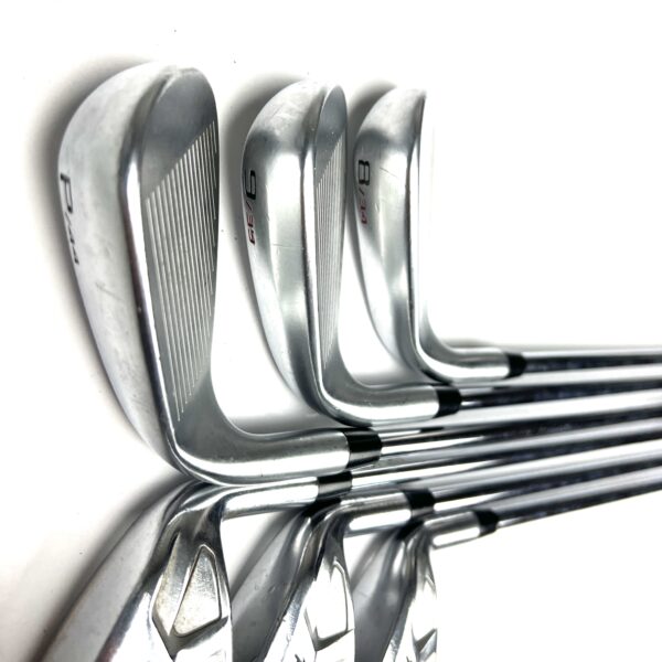 Cleveland Launcher UHX Irons / 5-PW / Dynamic Gold 98 R300 Regular Flex