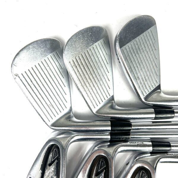 Mizuno JPX 800 Pro Irons / 5-PW / Dynamic Gold R300 Regular Flex