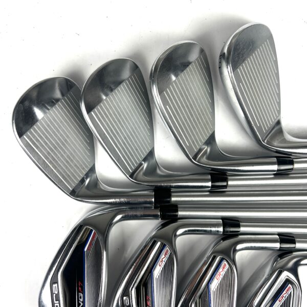 Cobra King F7 One Length Irons / 5-SW / KBS Tour C-Taper Regular Flex