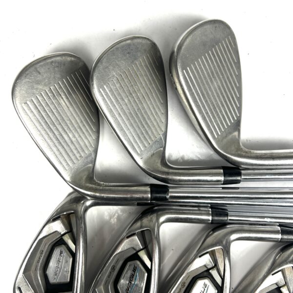 Callaway Rogue Irons / 4-PW / XP95 R300 Regular Flex