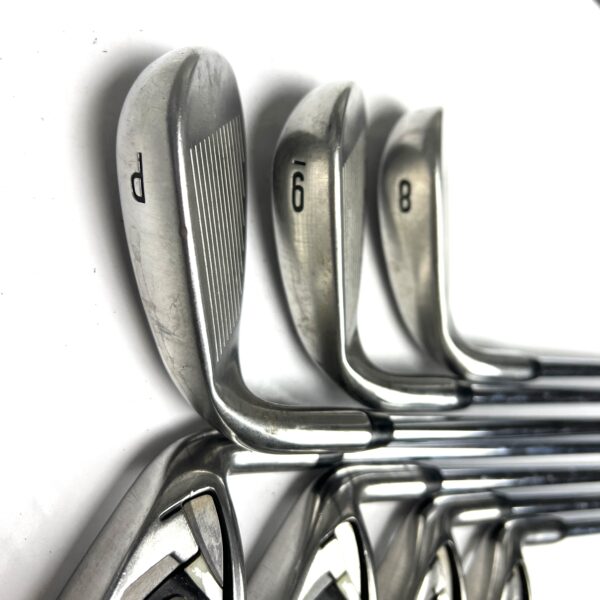Callaway Rogue Irons / 4-PW / XP95 R300 Regular Flex