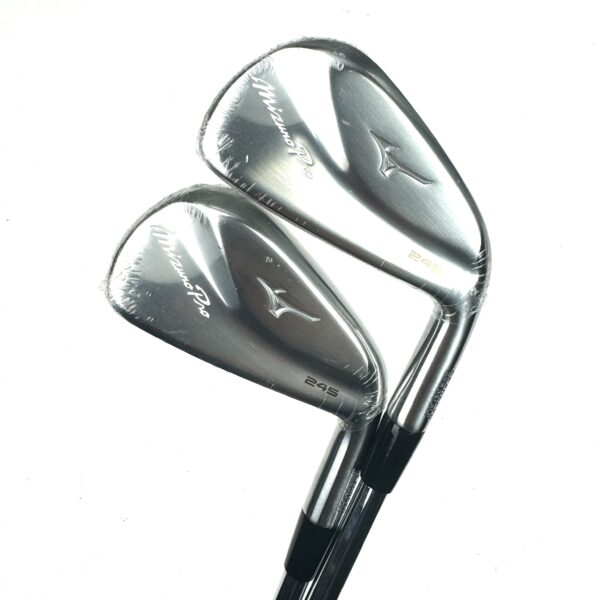 New Mizuno Pro 245 Irons / 4-PW / Dynamic Gold R300 Regular Flex