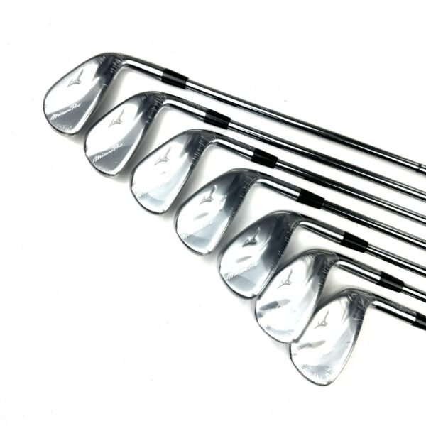 New Mizuno Pro 245 Irons / 4-PW / Dynamic Gold R300 Regular Flex