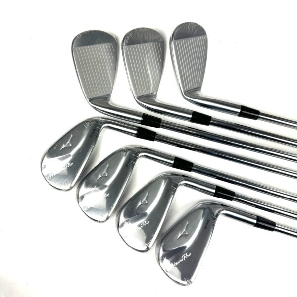 New Mizuno Pro 245 Irons / 4-PW / Dynamic Gold R300 Regular Flex