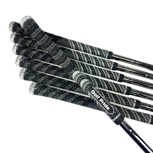 New Mizuno Pro 245 Irons / 4-PW / Dynamic Gold R300 Regular Flex