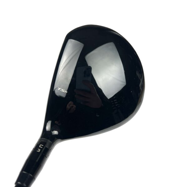 Titleist TSR2 5 Wood / 18 Degree / Hzrdus Red CB Regular Flex