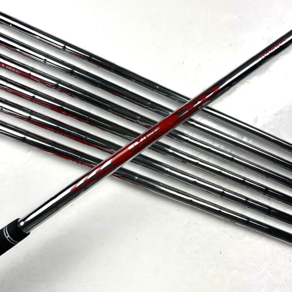 Mizuno JPX921 Forged Irons / 4-PW / N.S. Pro Modus 3 Tour 105 Regular Flex