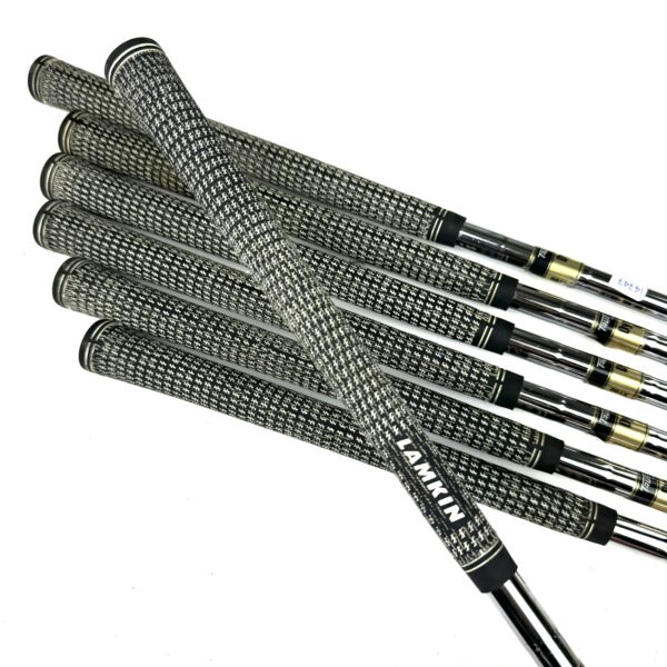Ping IBlade Irons / 3-9 / Dynamic Gold X100 X-Stiff Flex