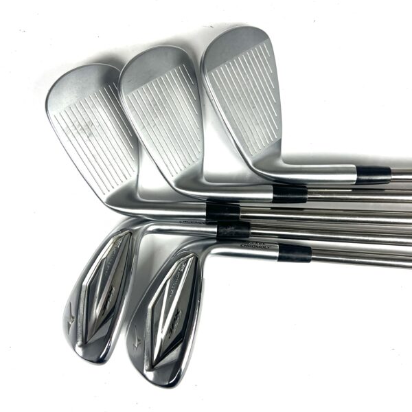 Mizuno JPX923 Hot Metal HL Irons / 7-GW / Recoil ESX 460 Regular Flex