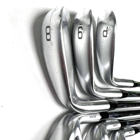 New Mizuno JPX 925 Hot Metal / 5-PW / KBS Tour Lite Regular Shaft