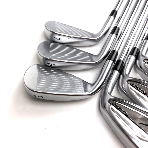Mizuno JPX 921 Hot Metal Irons / 5-PW / N.S. Pro Tour 105 Regular Flex