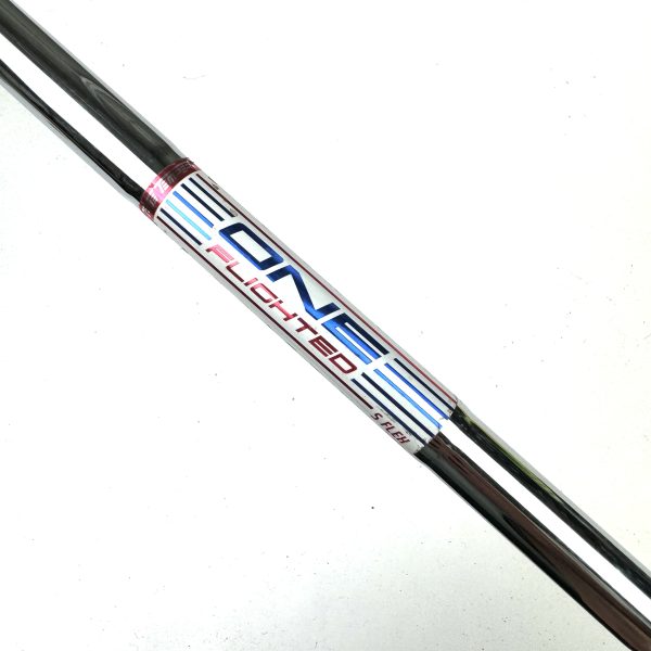 Cobra F8 Pitching Wedge / 44 Degree / One Flighted Stiff Flex