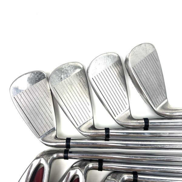 Wilson Staff DI9 Irons / 4-SW / TX 99 Superlight Uniflex