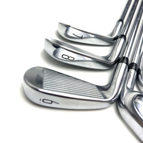 Titleist T200/T100 Irons / 6-PW + 50 Degree / Project X Regular Flex