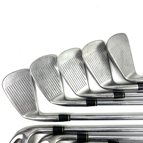 Titleist DCI 962 Irons / 1-SW / Dynamic Gold R300 Regular Flex