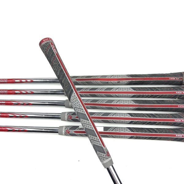 Taylormade Sim2 Max Irons / 5-PW / N.S. Pro Modus 3 Tour 120 X-Stiff Flex