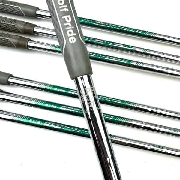 Taylormade P790 TI Irons / 5-PW / N.S. Pro 950 Neo Regular Flex