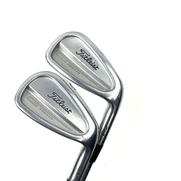 Titleist 714 CB Irons / 4-PW / Dynamic Gold S300 Stiff Flex