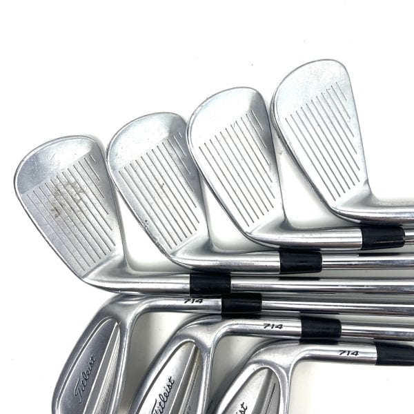 Titleist 714 CB Irons / 4-PW / Dynamic Gold S300 Stiff Flex