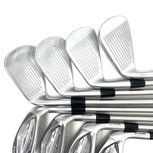 Mizuno JPX900 Forged Irons / 5-GW / KBS Tour C-Taper 130 X-Stiff Flex
