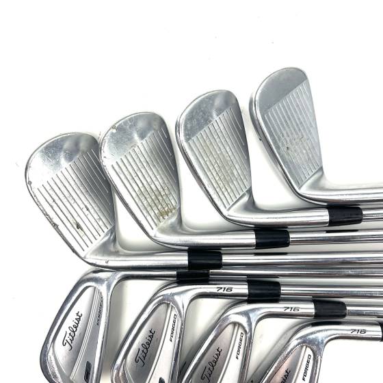 Titleist 716 CB Forged Irons / 3-PW / Dynamic Gold S300 Stiff Flex