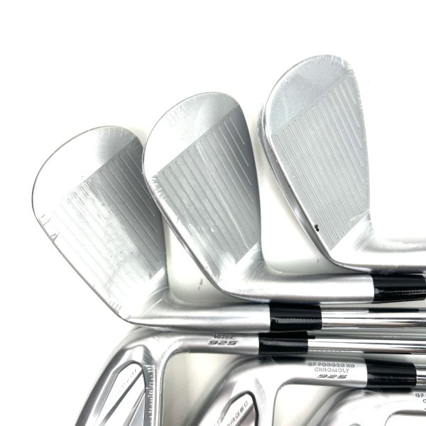New Mizuno JPX 925 Forged Irons / 6-PW + GW / Dynamic Gold 115 S300 Stiff Flex