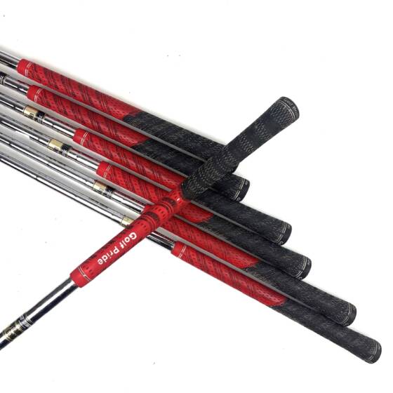 Cleveland 588 TT Irons / 4-PW / Dynamic Gold R300 Regular Flex