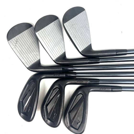 Mizuno JPX925 Black Forged Irons / 6-GW / Recoil Dart 60 Senior Flex