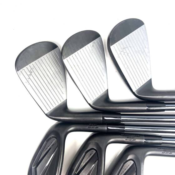 Mizuno JPX925 Black Forged Irons / 6-GW / Recoil Dart 60 Senior Flex