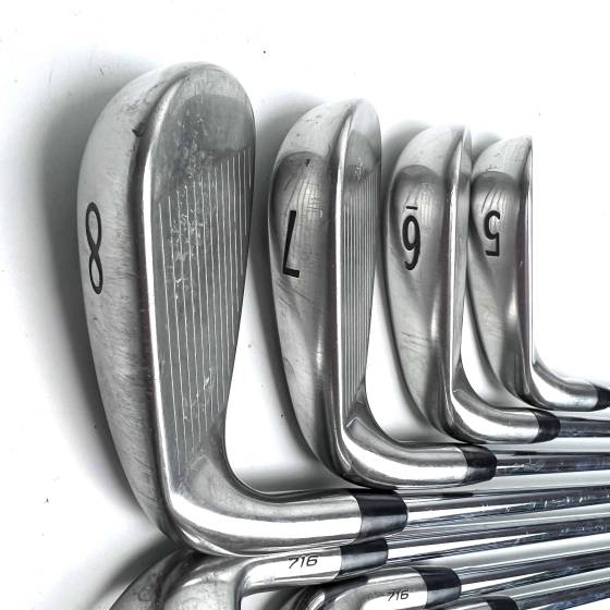 Titleist 716 AP1 Irons / 5-PW+W / XP 90 R300 Regular Flex